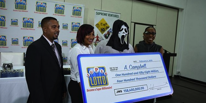 Lotto Winner Wears Scream Mask to Collect Winnnings